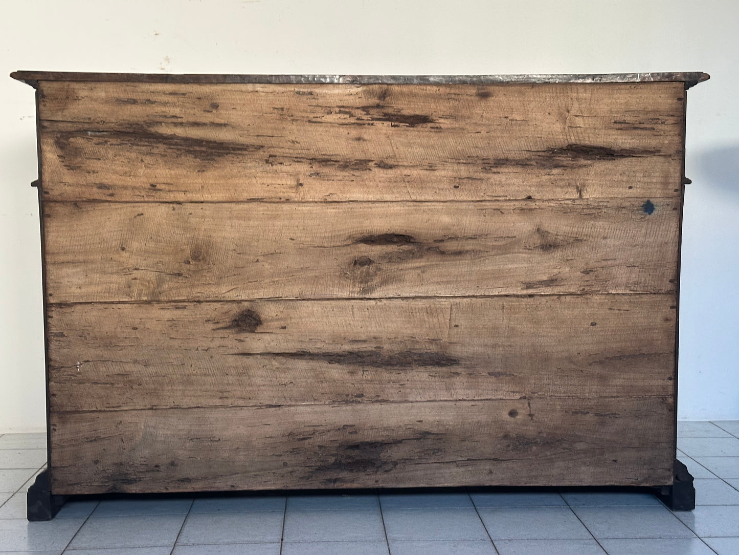 Credenza Emilia in noce fine 600