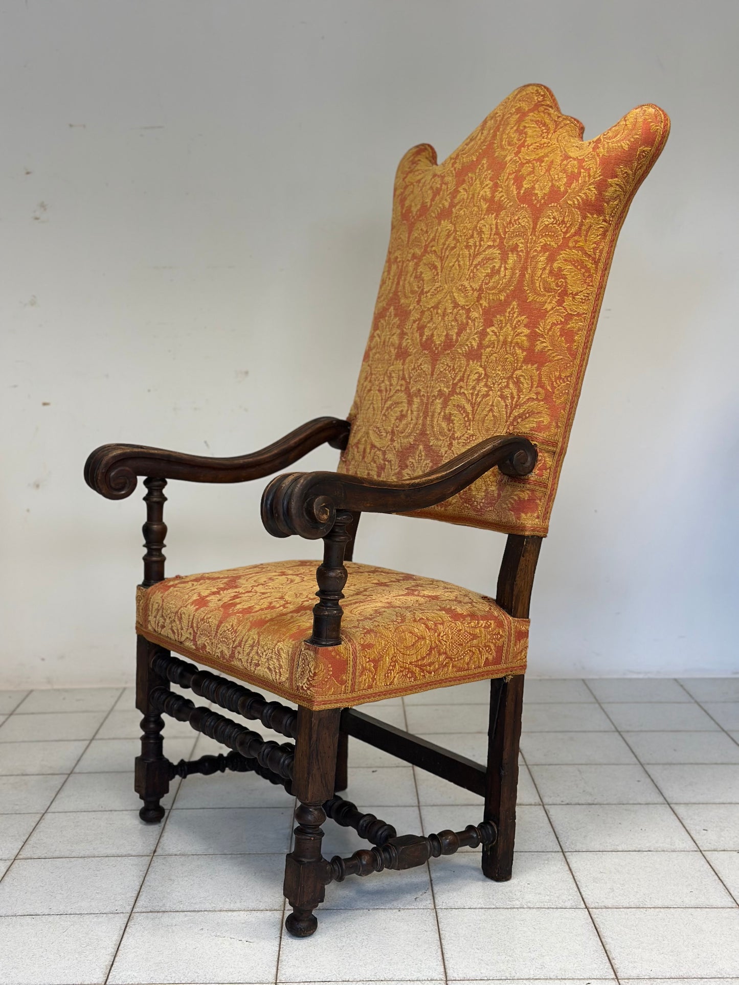 Trono seggiolone capotavola . Modena XVII secolo