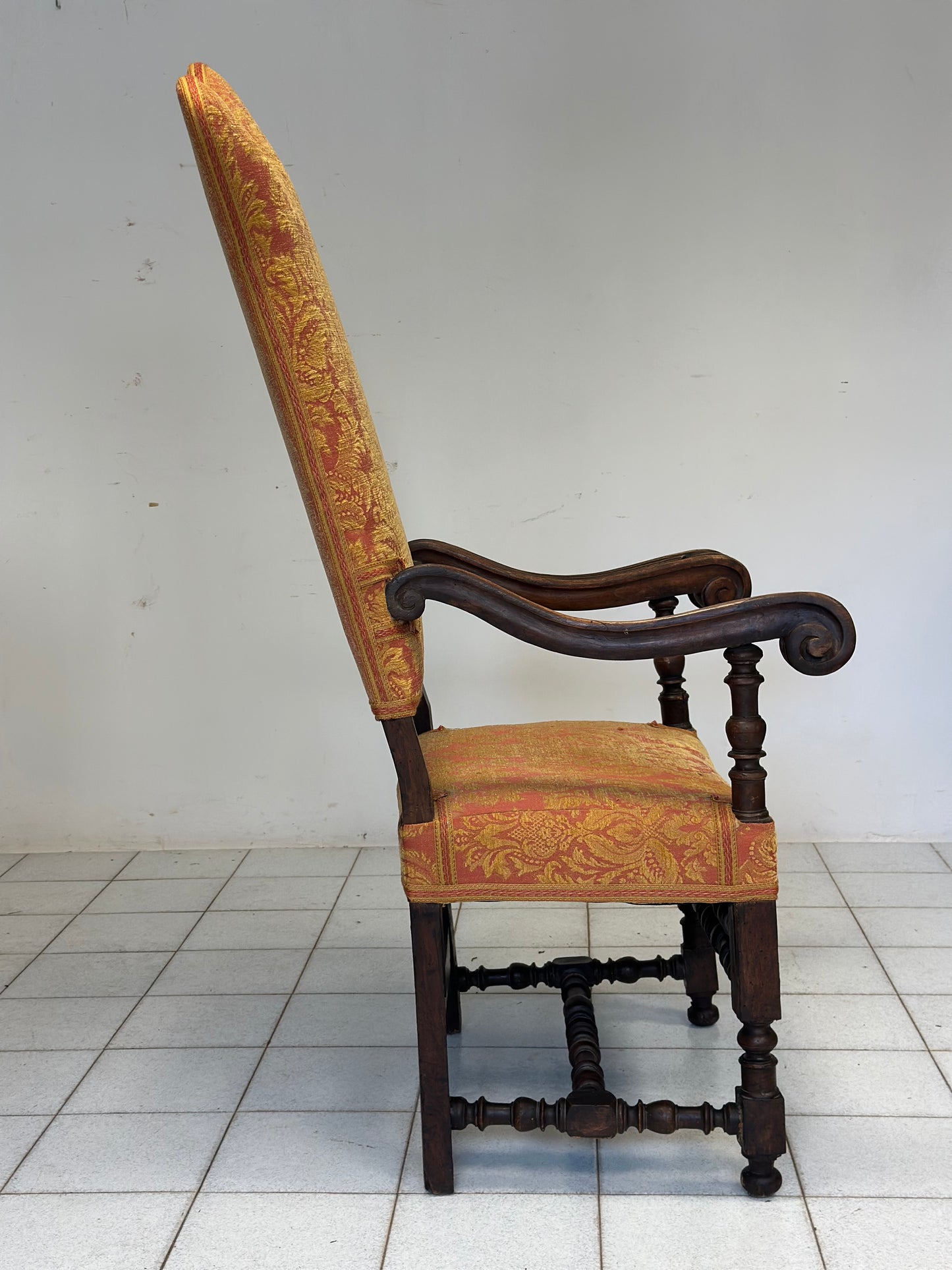 Trono seggiolone capotavola . Modena XVII secolo