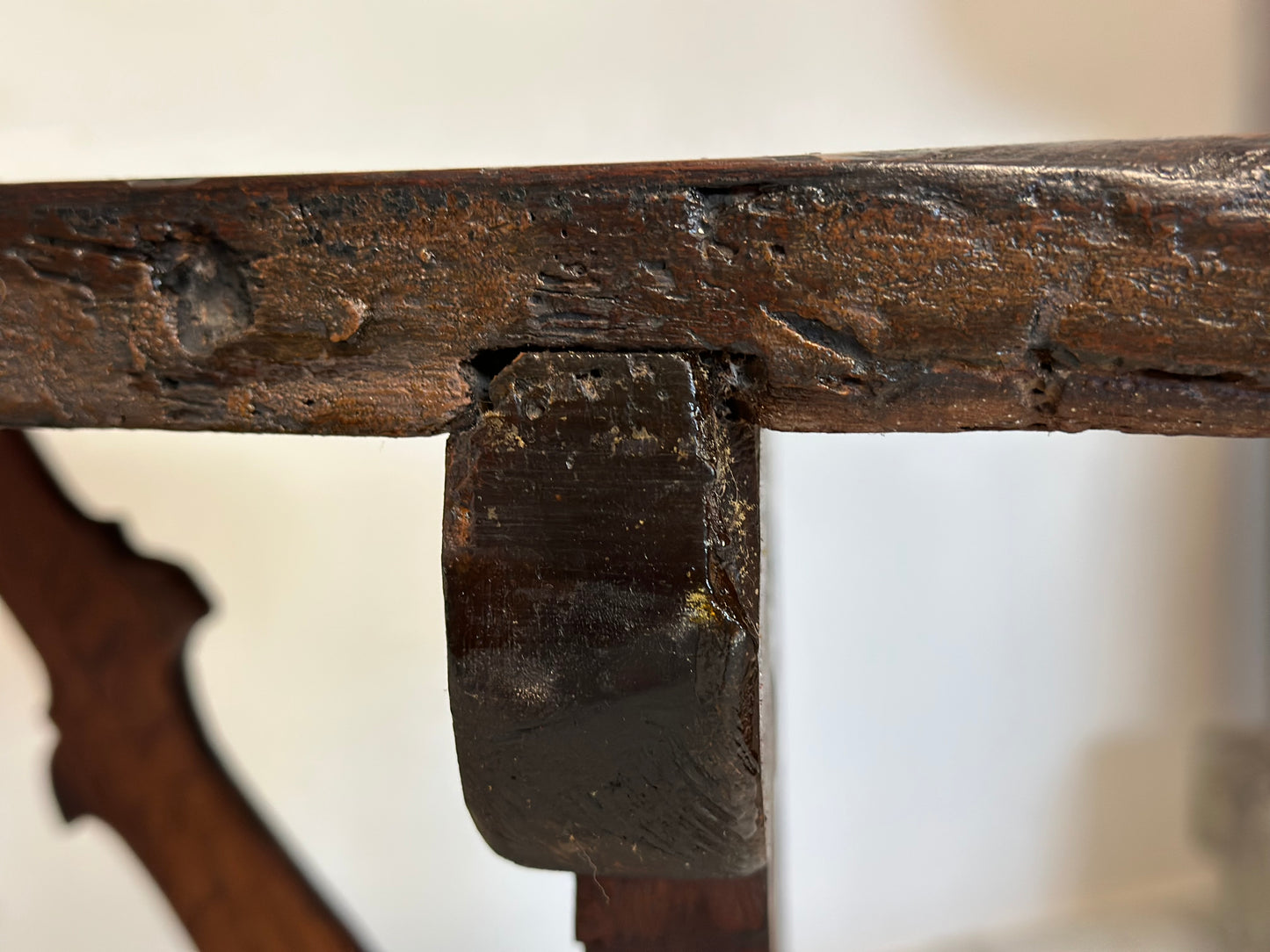 Coppia di semitavole a lira in noce Luigi XIV epoca 600