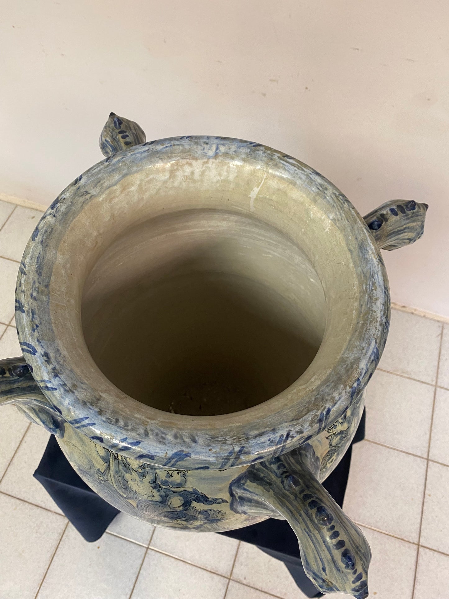 Vaso da farmacia in maiolica Albissola firmato e datato 1922 . H 64