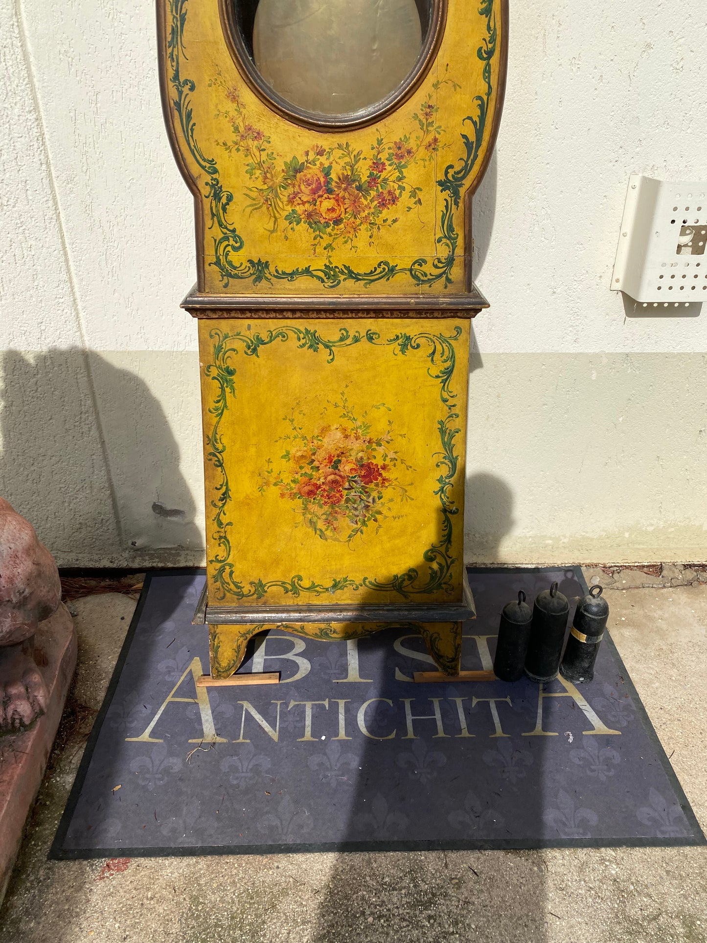Orologio a pendolo laccato dipinto . Venezia primi 800