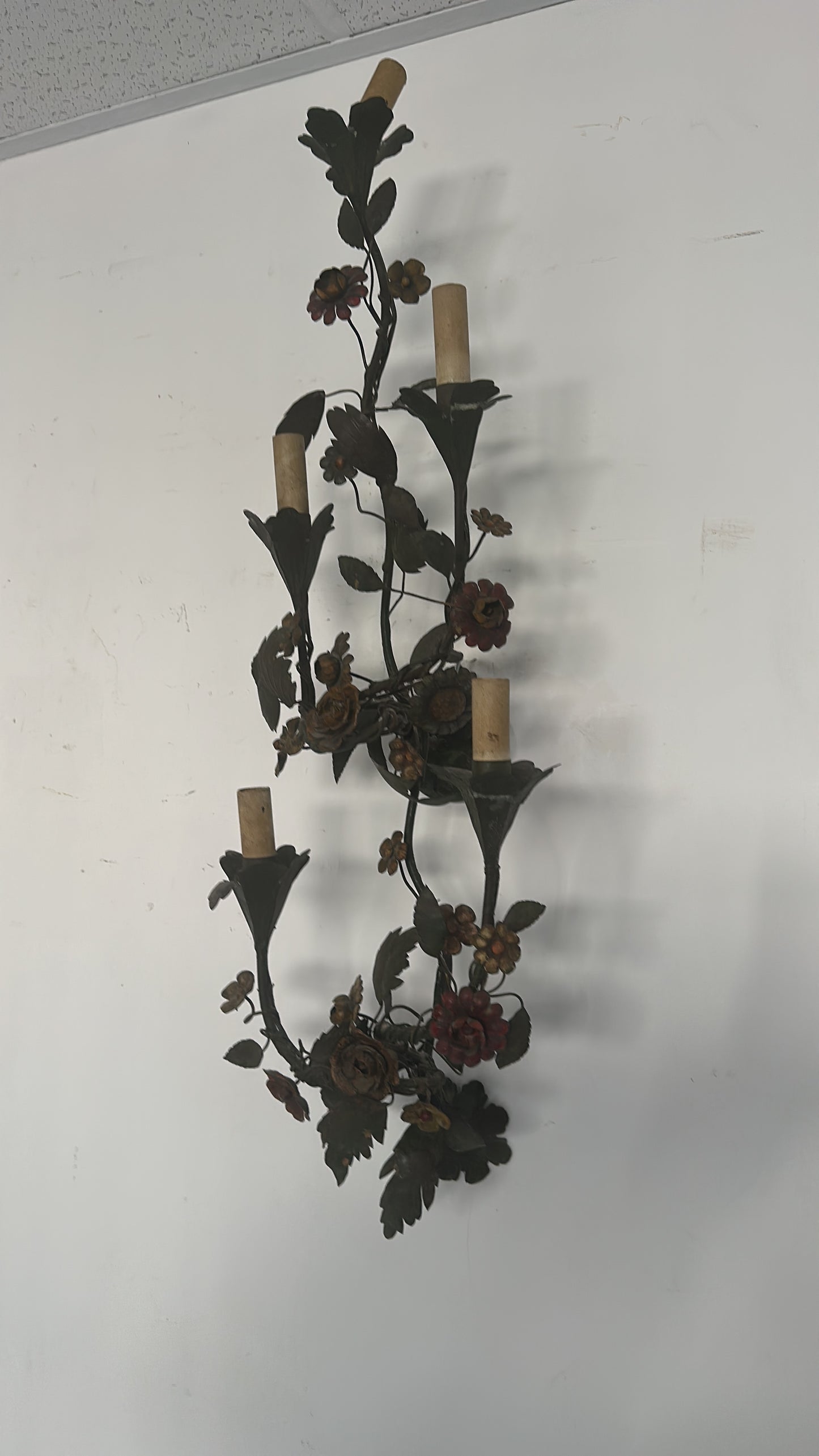 Applique Capodimonte cinque luci . Inizio XX secolo