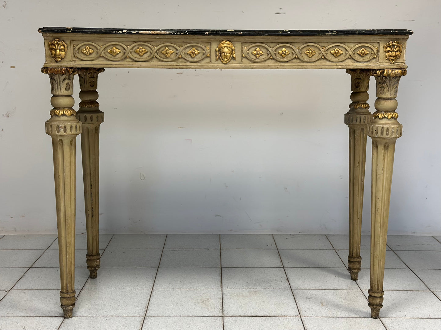 Consolles Luigi XIV in lacca e oro . Marche XVIII secolo