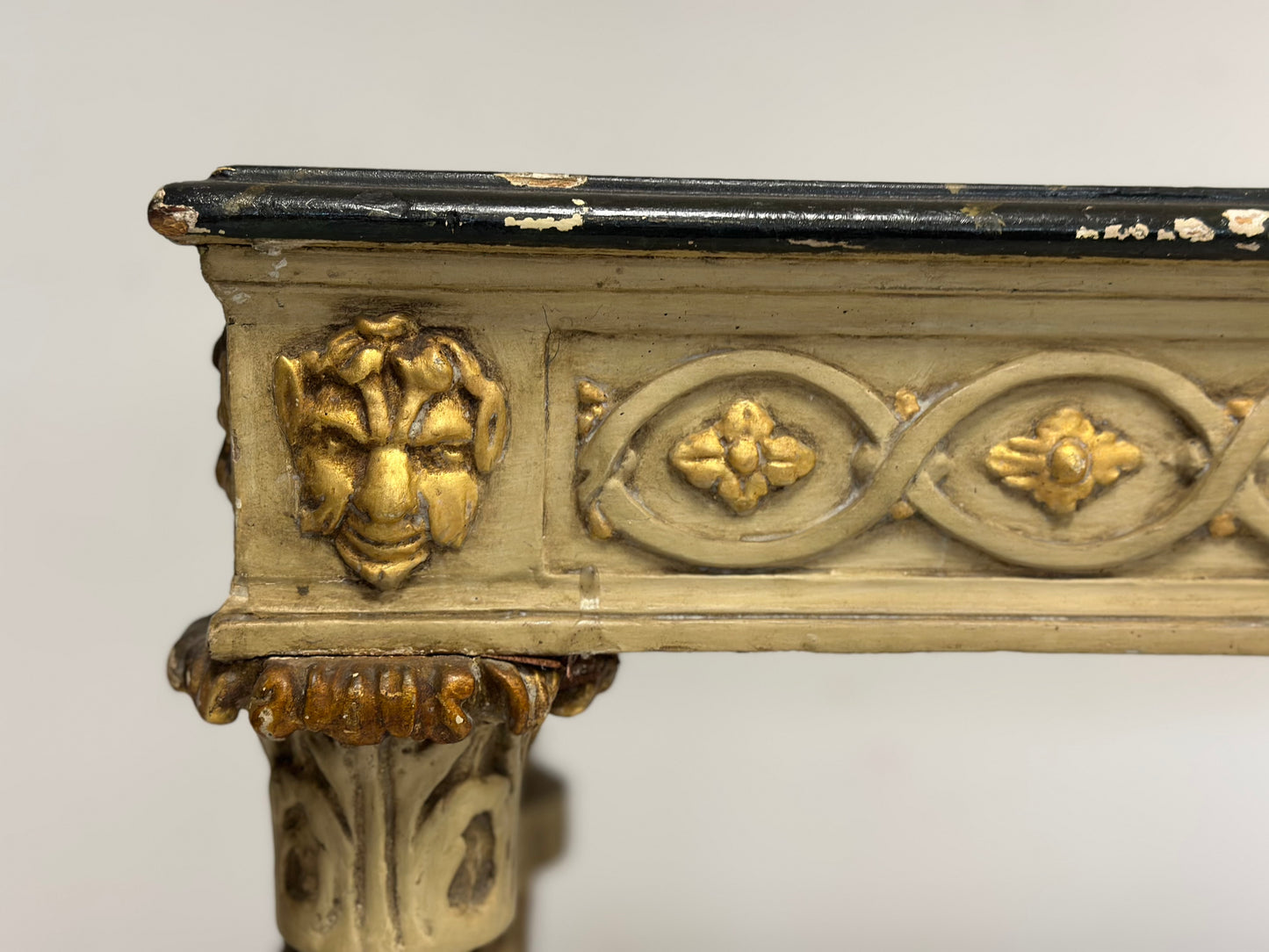 Consolles Luigi XIV in lacca e oro . Marche XVIII secolo