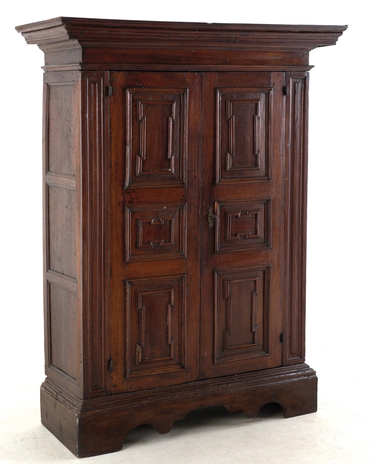 Armadio Emiliano Reggiano . XVII secolo