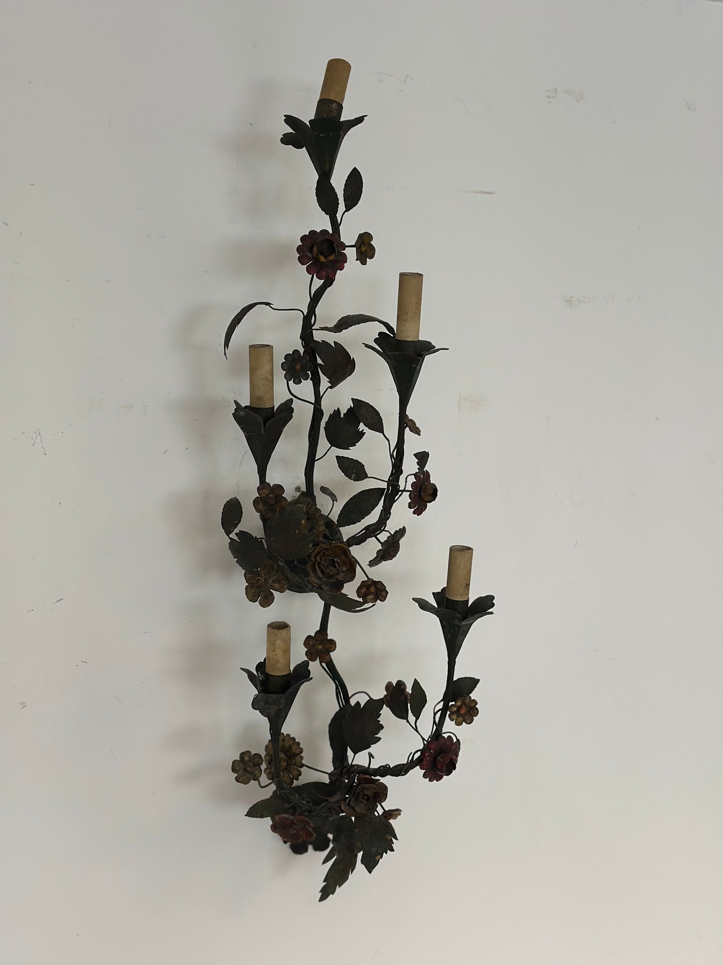 Applique Capodimonte cinque luci . Inizio XX secolo