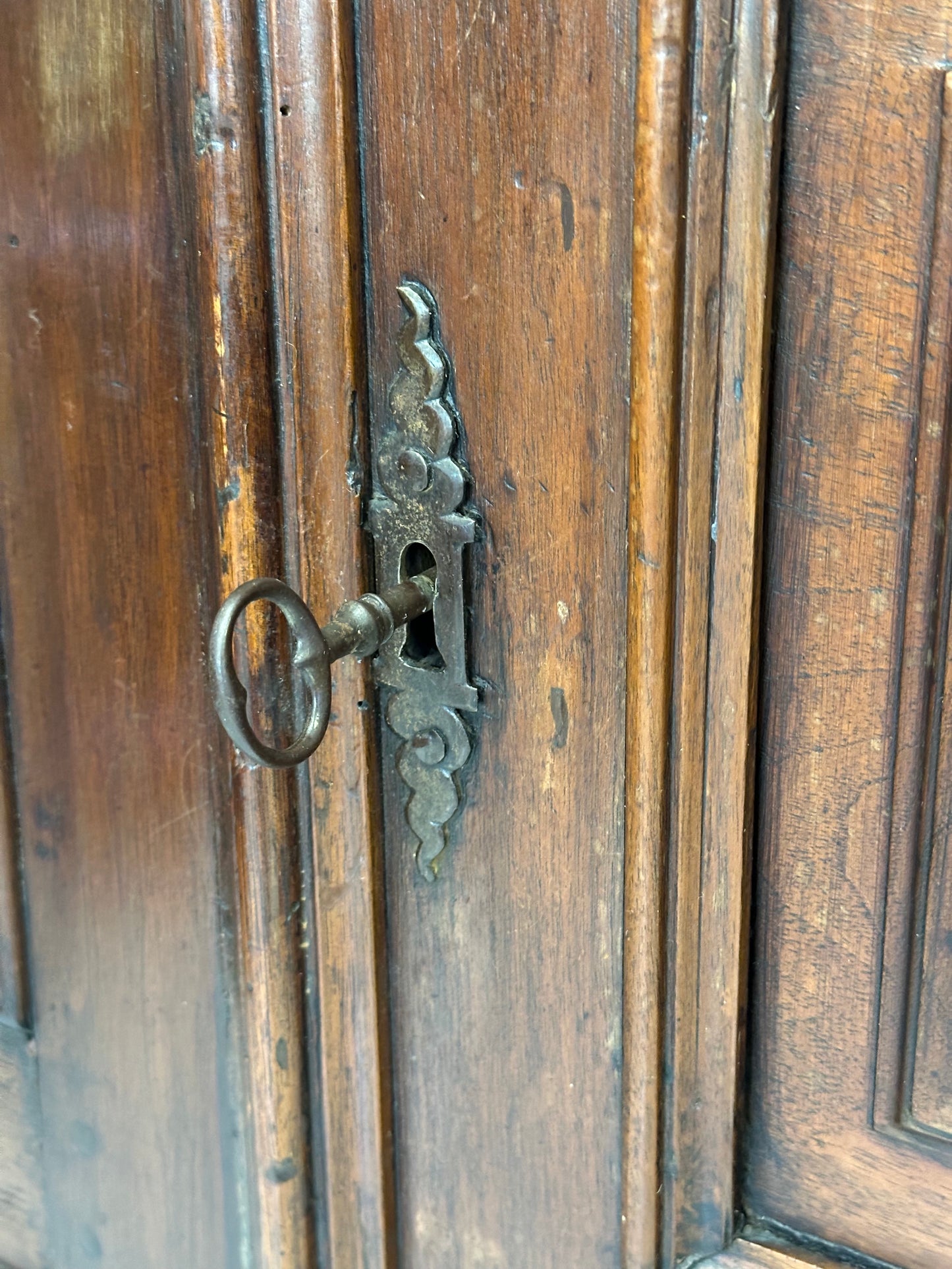 Armadio Luigi XIV . Genova fine 600