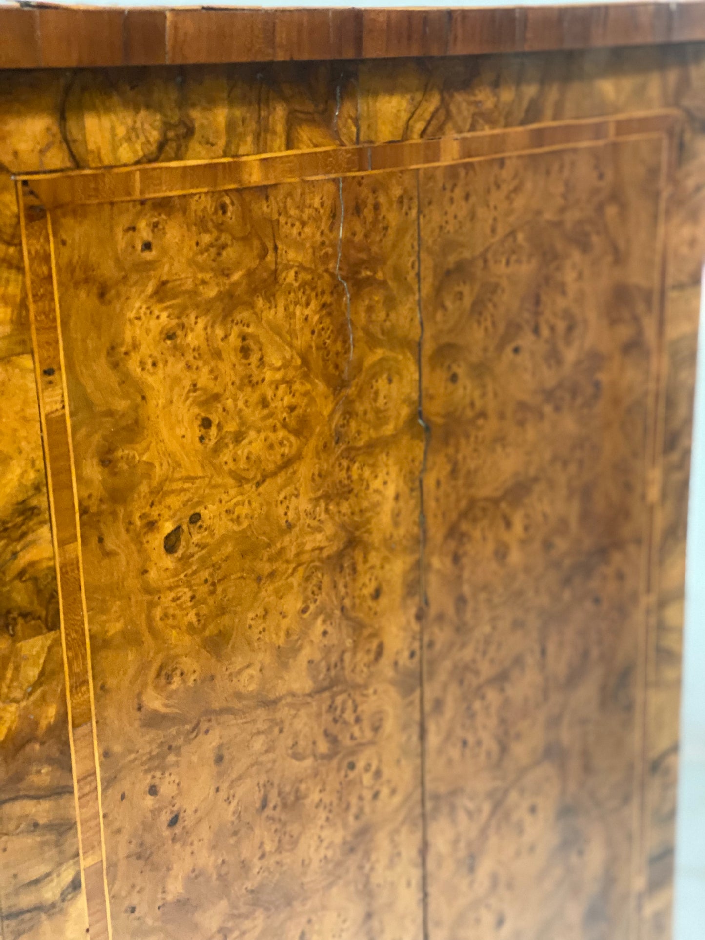 Cassettone Lombardo Luigi XVI fine 700