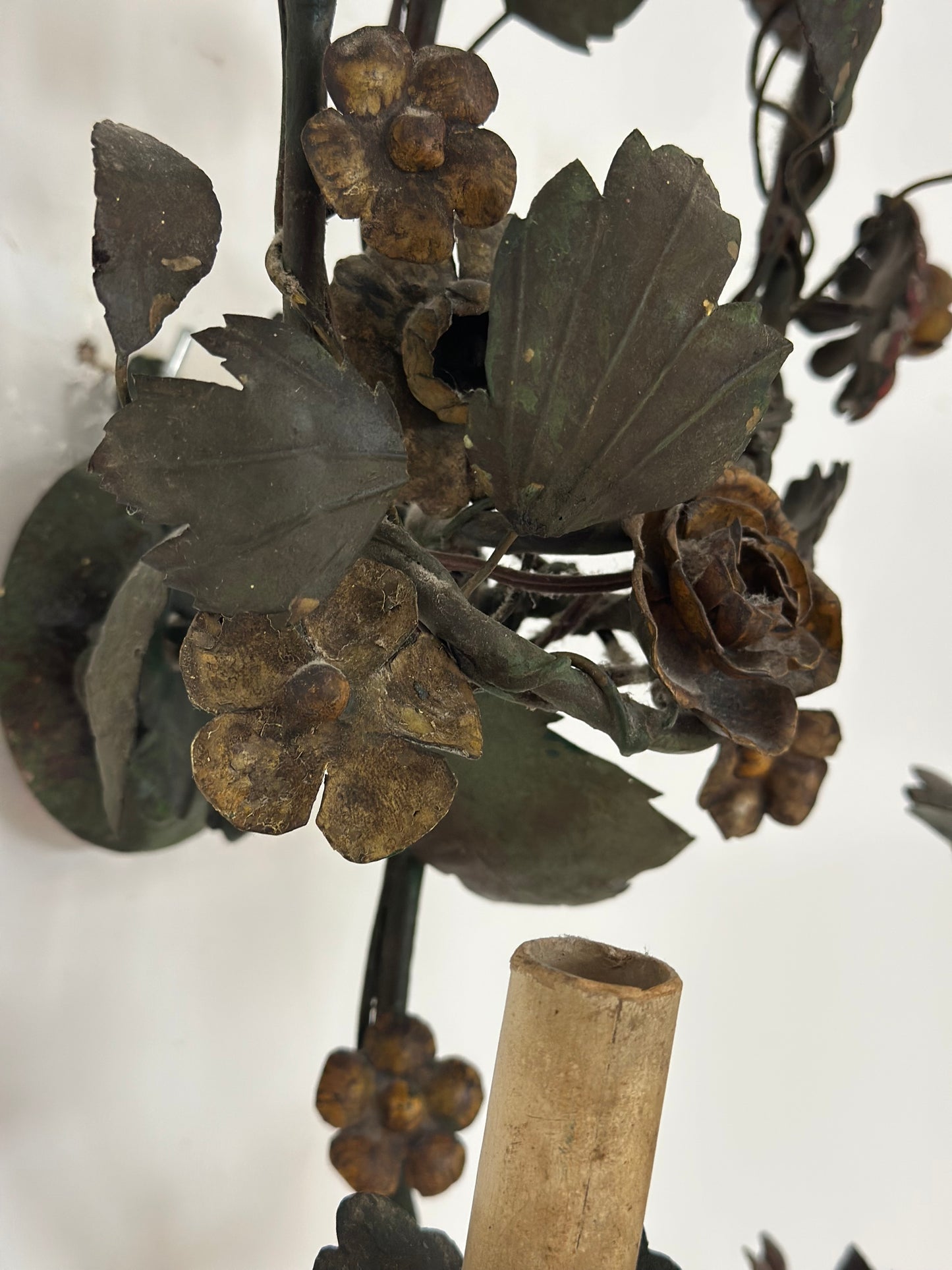 Applique Capodimonte cinque luci . Inizio XX secolo