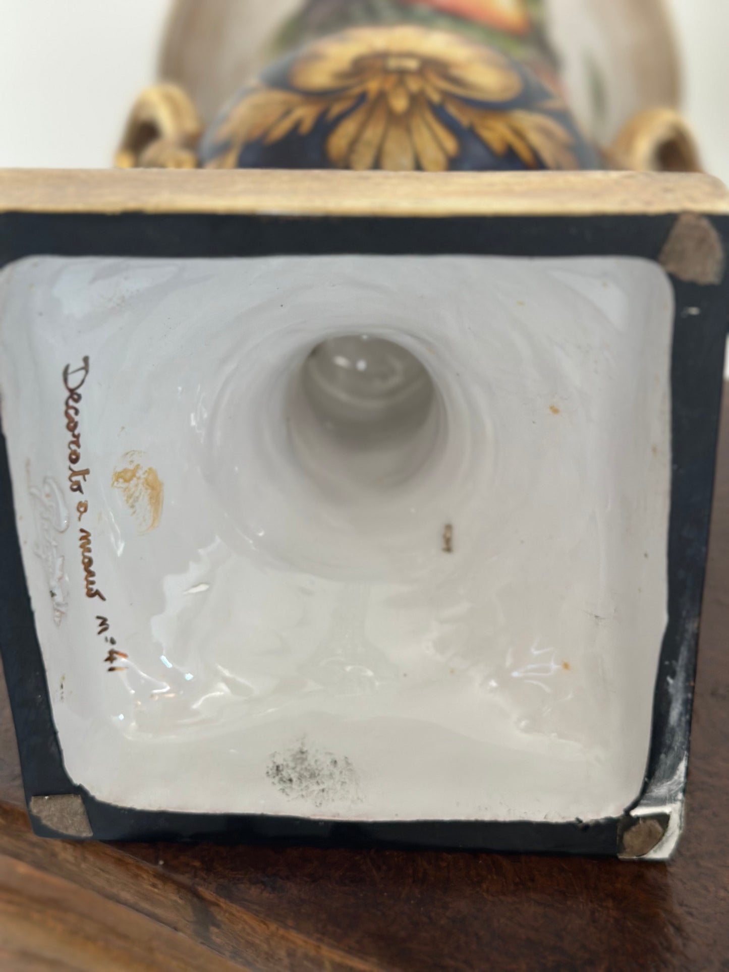 Coppia di Vasi Medicei . Batignani XX secolo 51 cm