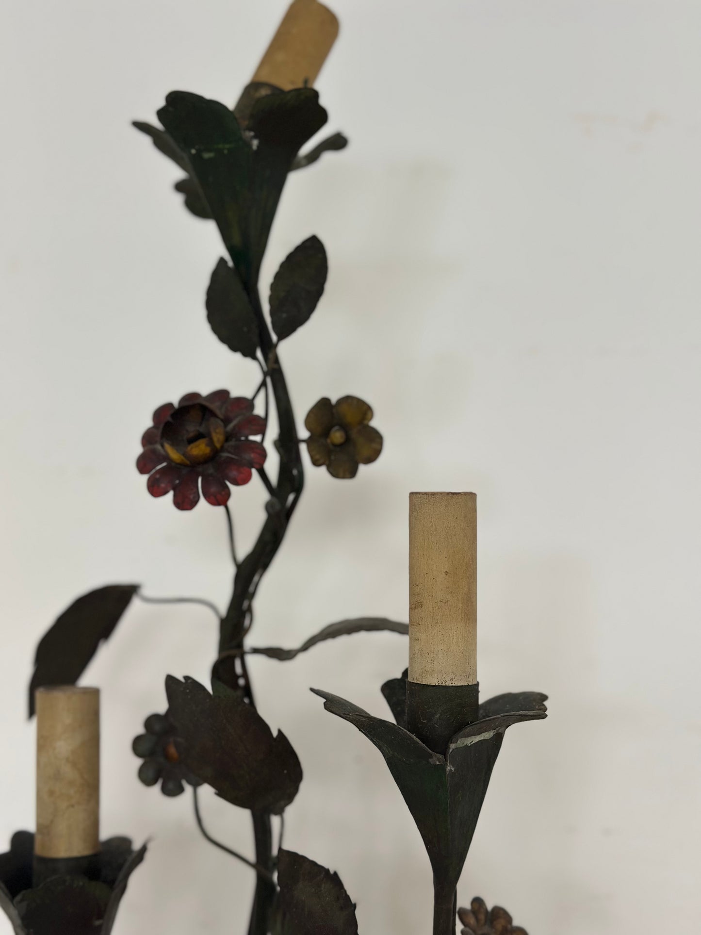 Applique Capodimonte cinque luci . Inizio XX secolo