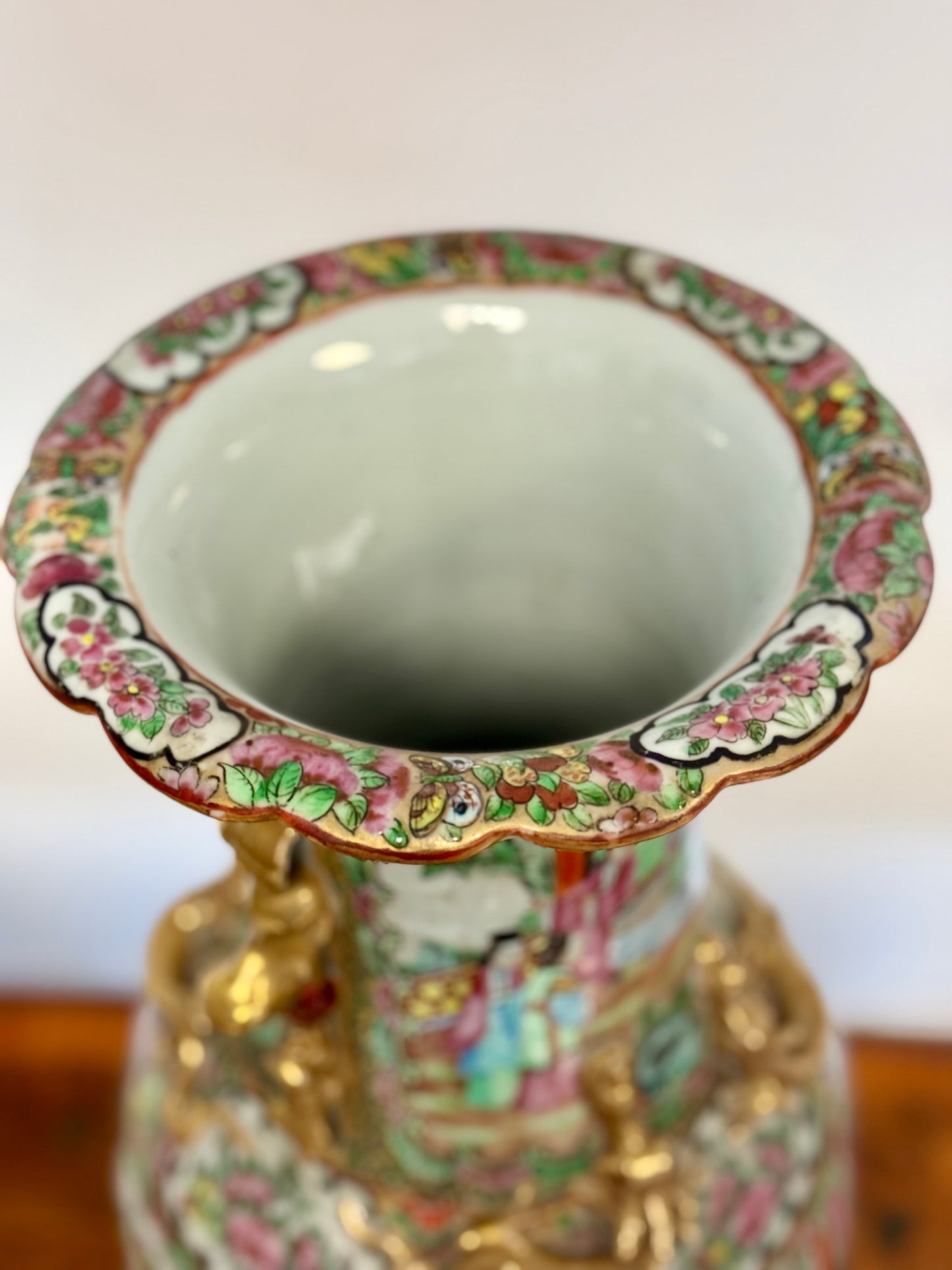 Vaso in porcellana Famiglia Rosa . Cina XIX secolo