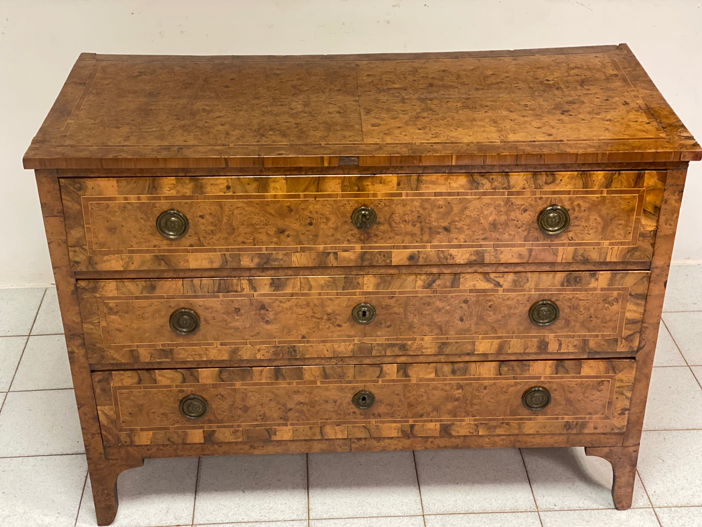 Cassettone Lombardo Luigi XVI fine 700
