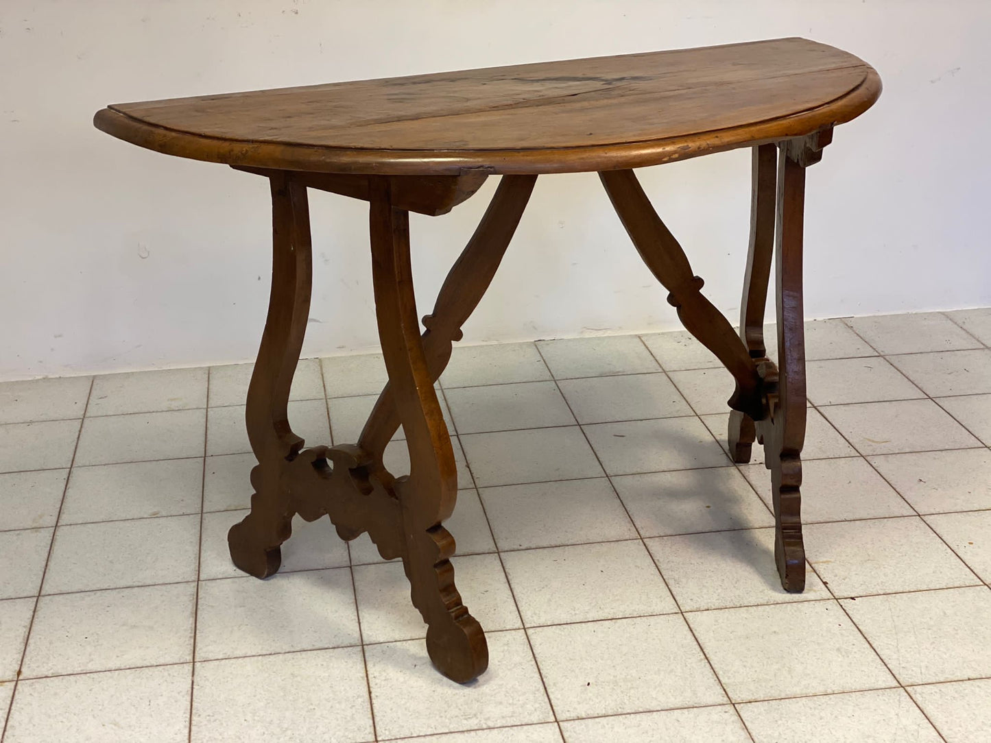 Consolles a lira. Emilia Romagna Luigi XIV
