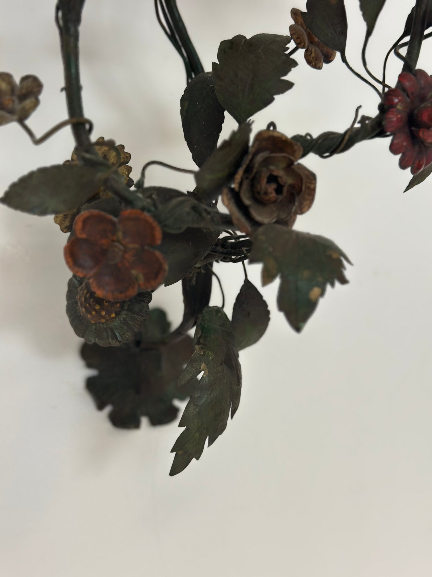 Applique Capodimonte cinque luci . Inizio XX secolo