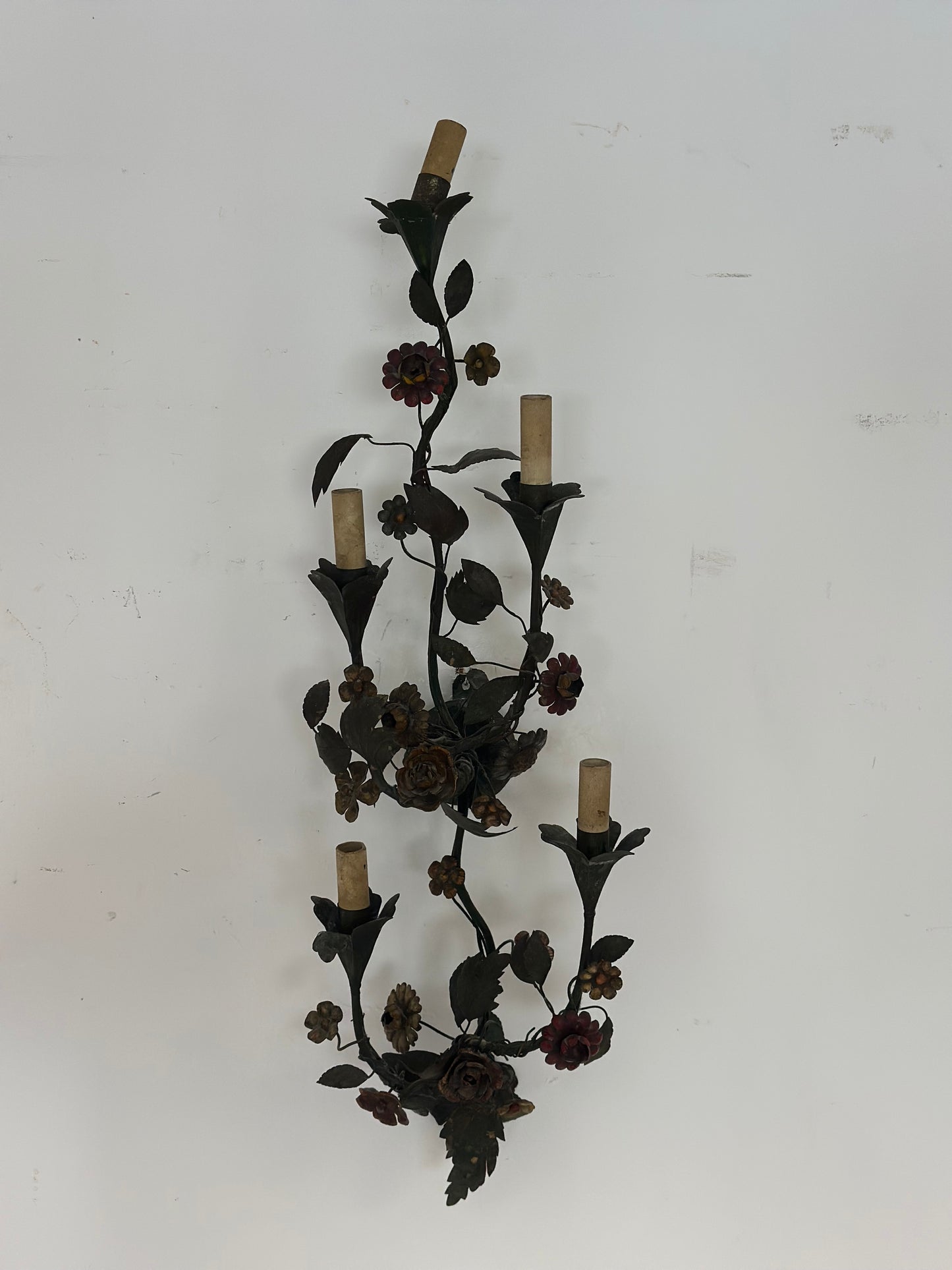 Applique Capodimonte cinque luci . Inizio XX secolo