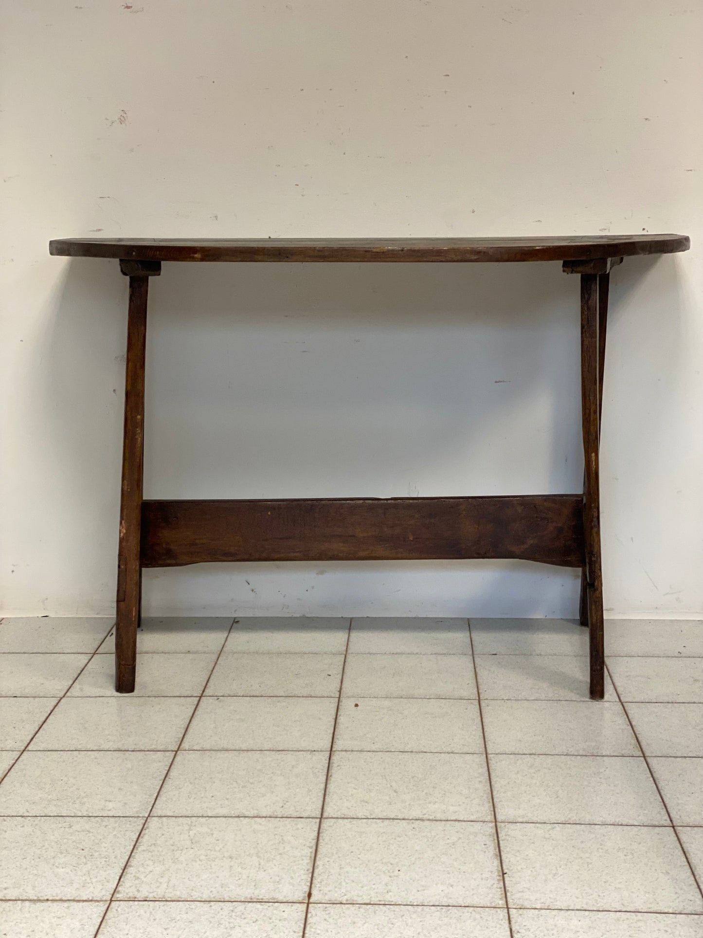 Consolle mezzo tavolo . XVIII secolo