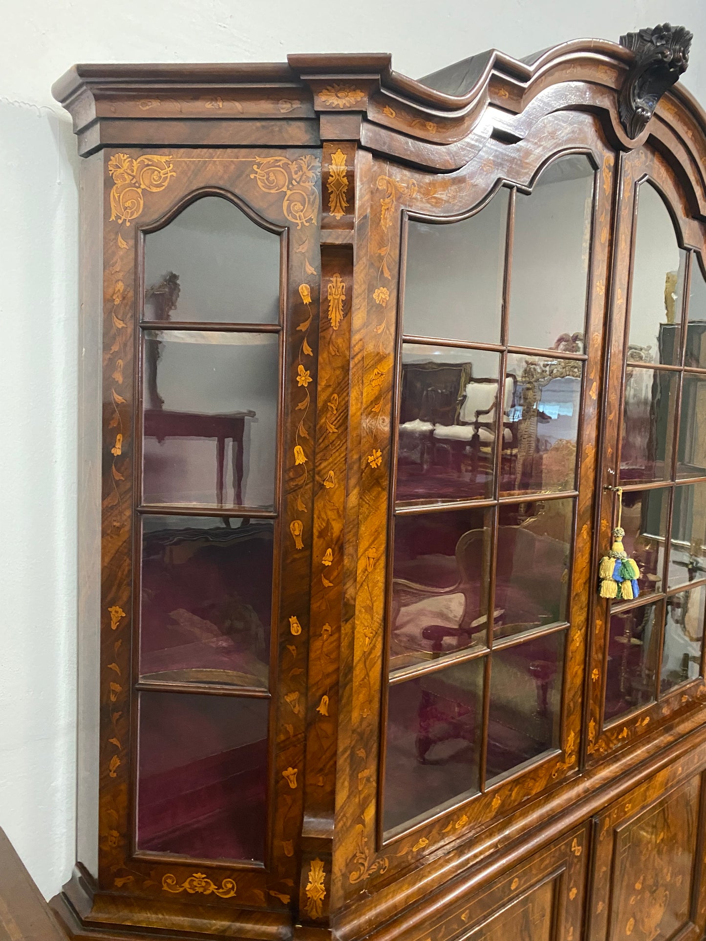 Credenza vetrina olandese .XIX secolo