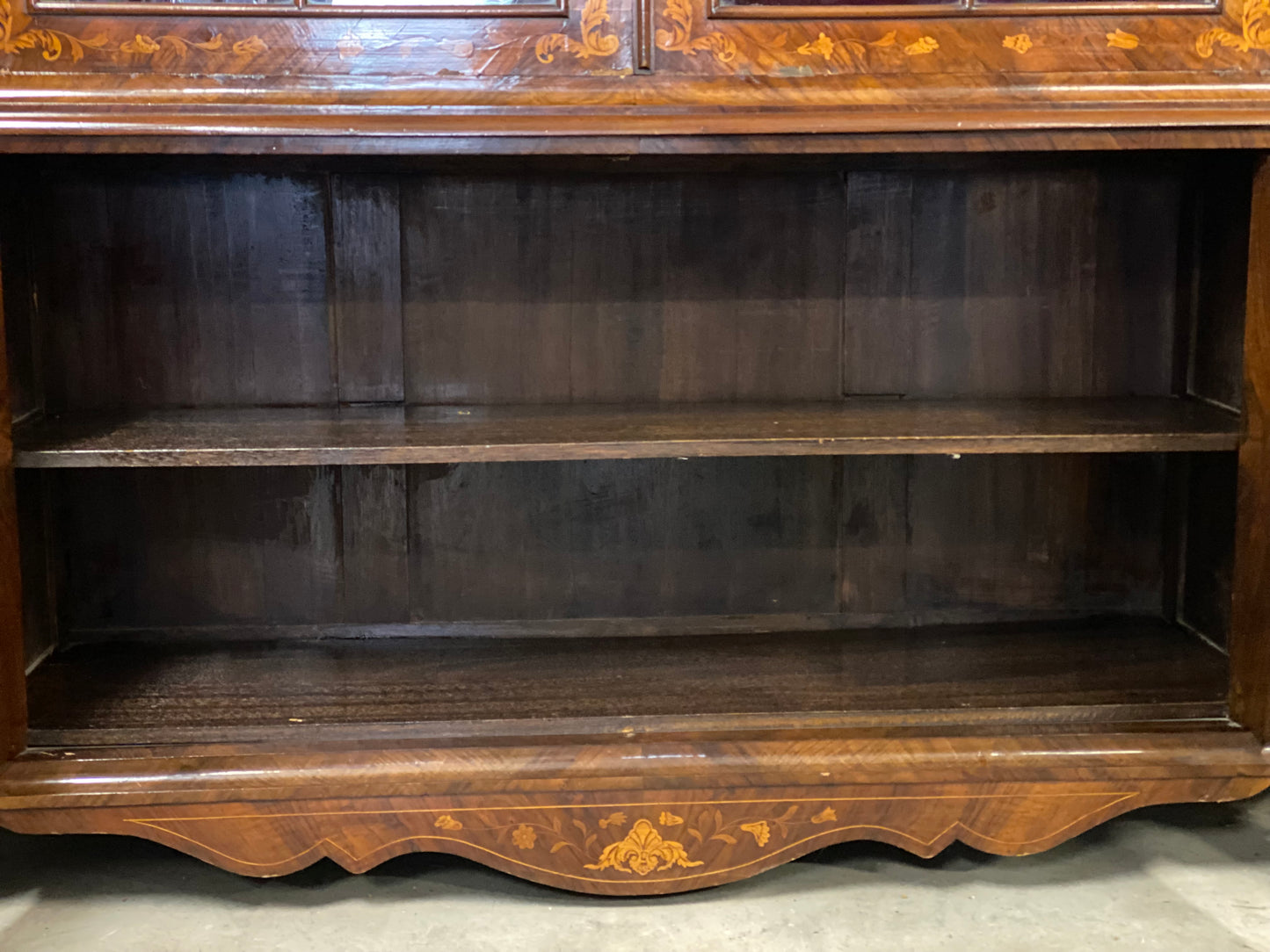Credenza vetrina olandese .XIX secolo