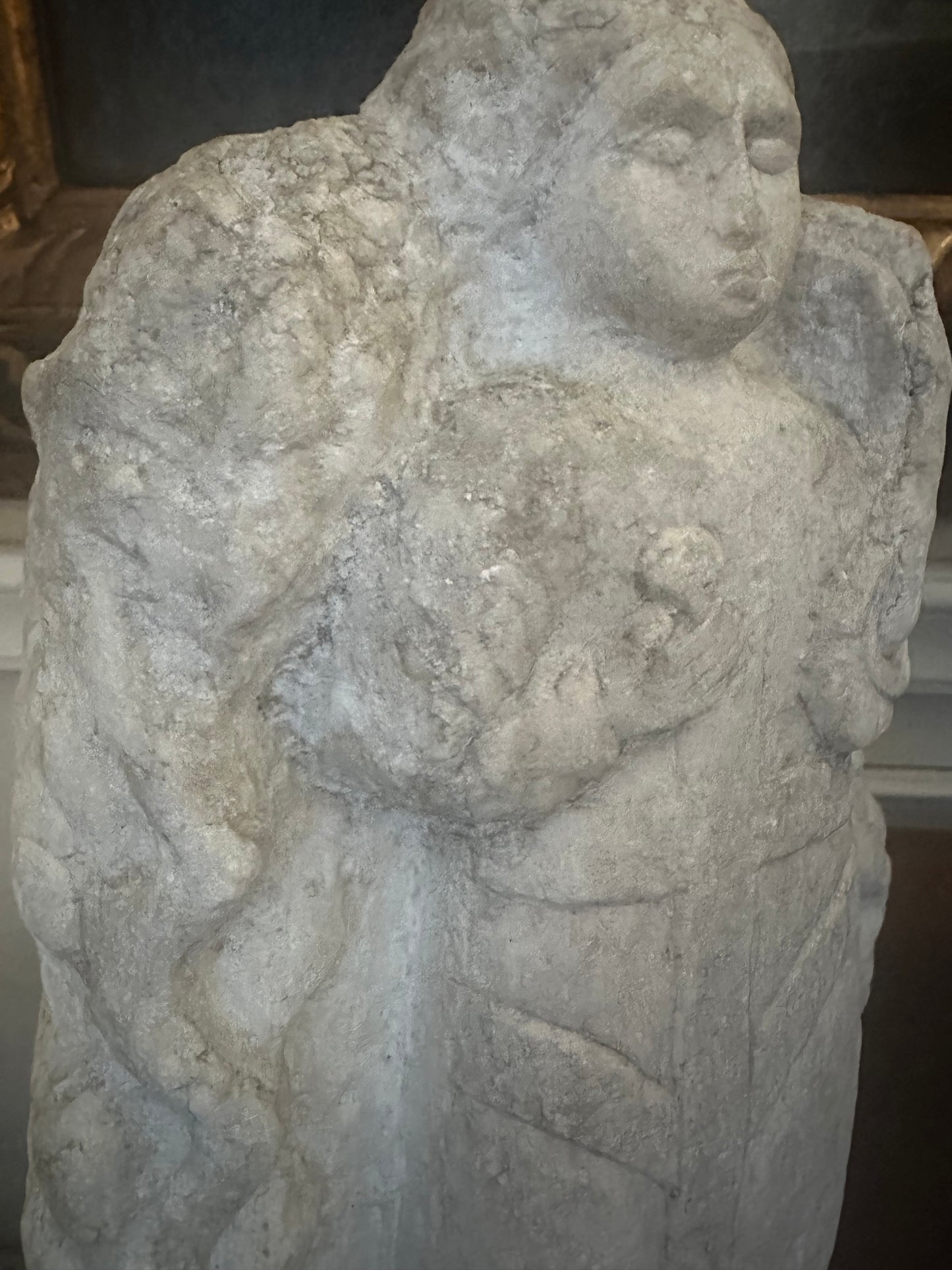 Madonna scultura in pietra fine 500