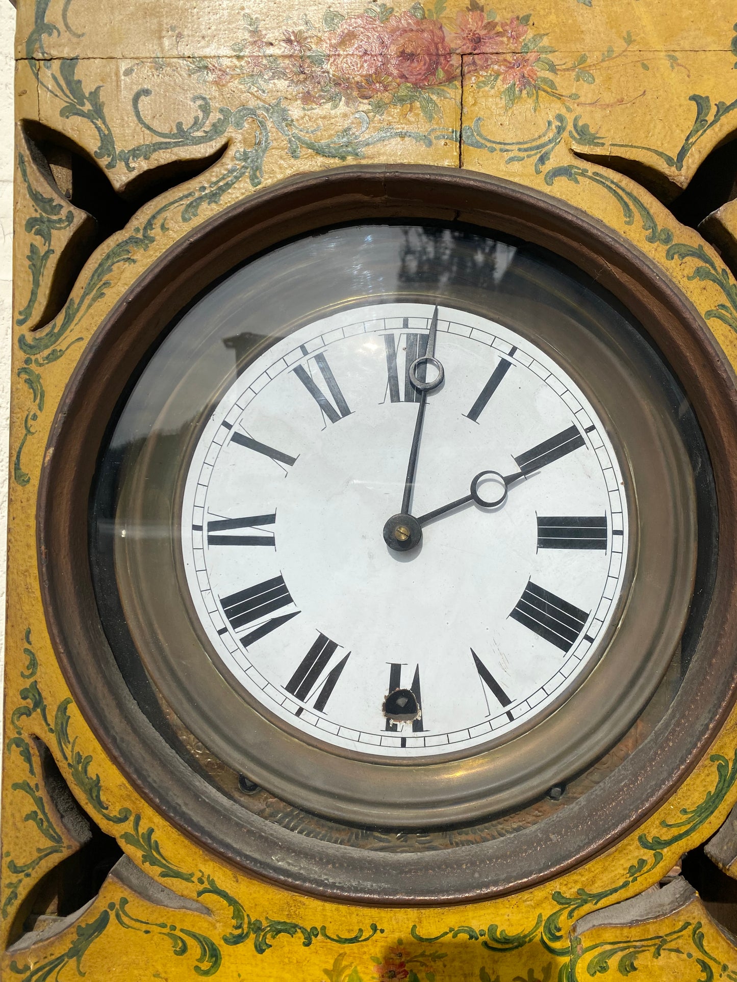 Orologio a pendolo laccato dipinto . Venezia primi 800