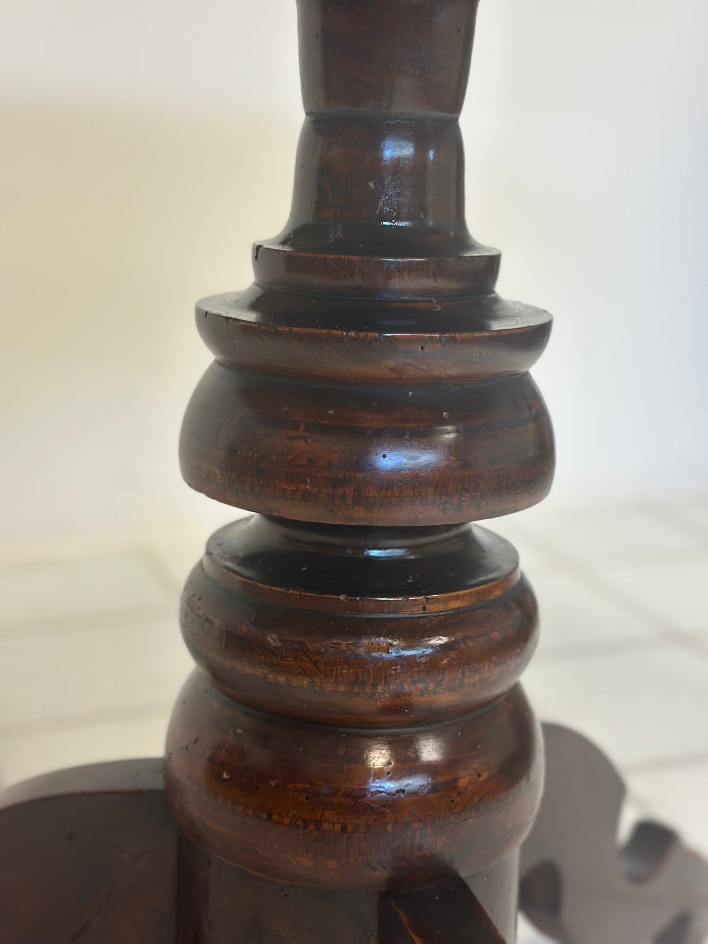 Tavolino-Rolino intarsiato rotondo seconda metà 1800
