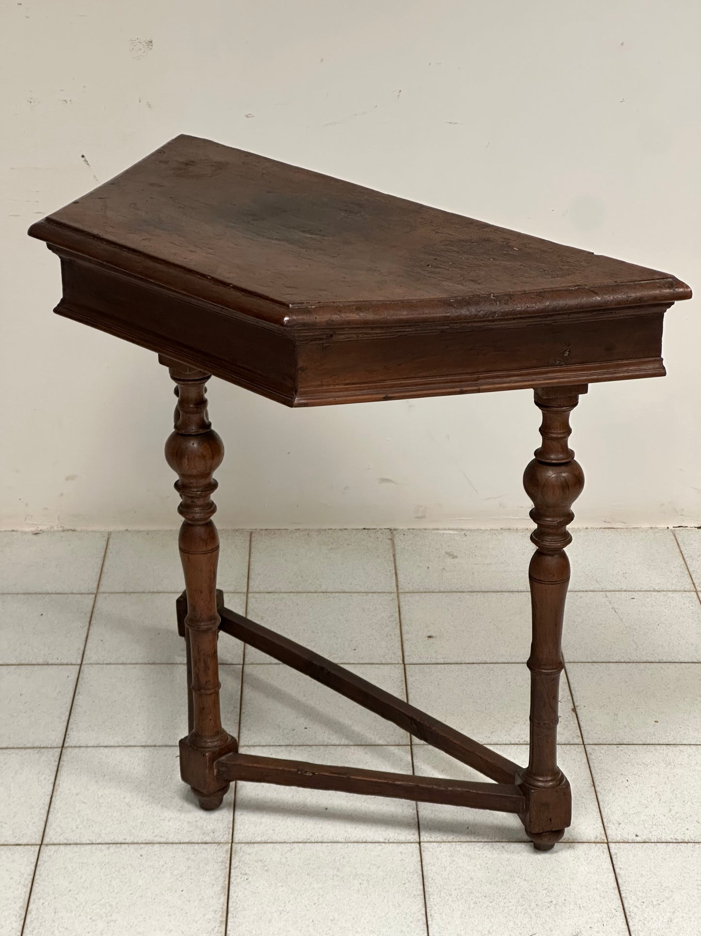 Consolle Luigi XIV lombarda . XVIII secolo