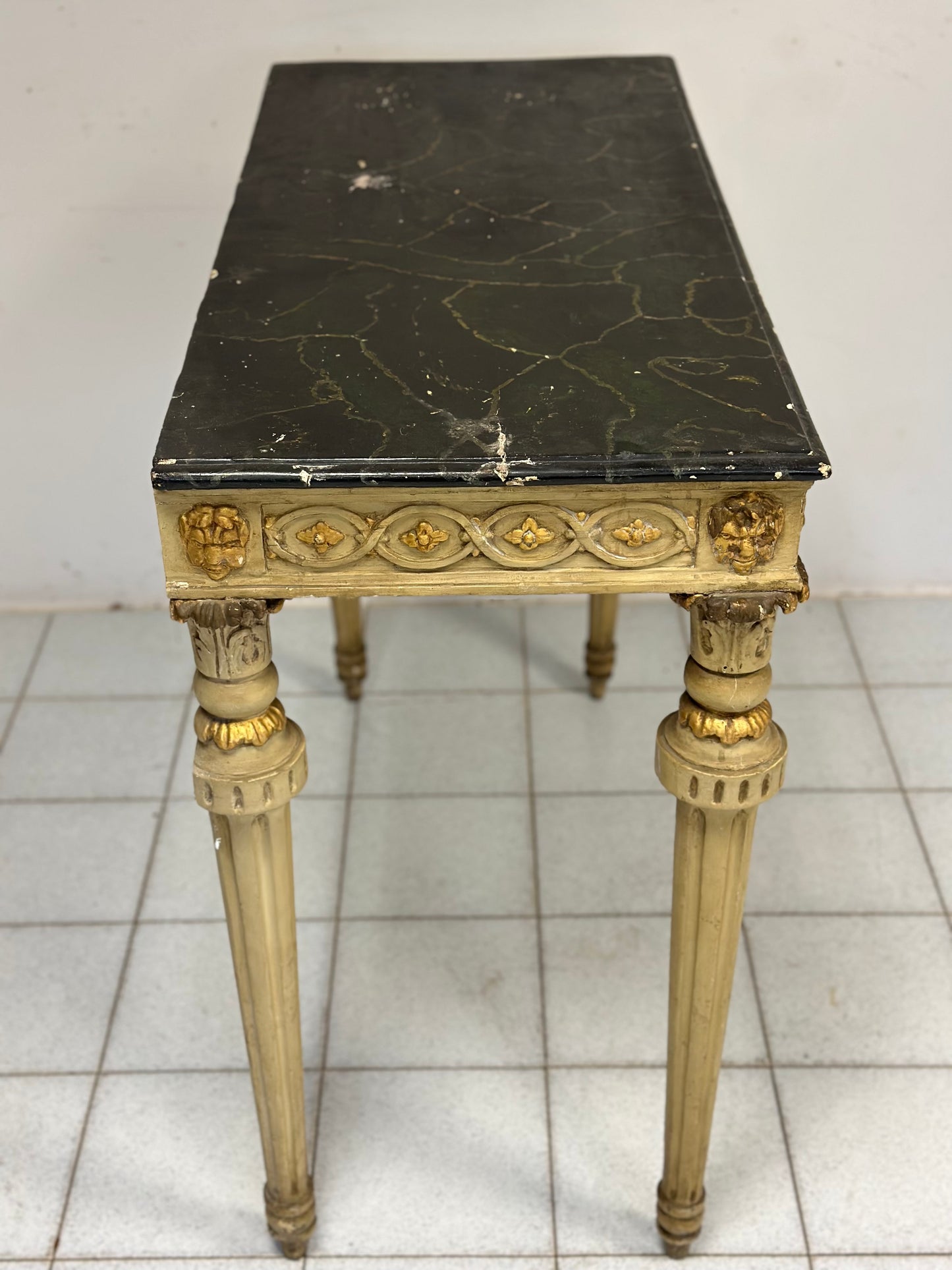 Consolles Luigi XIV in lacca e oro . Marche XVIII secolo