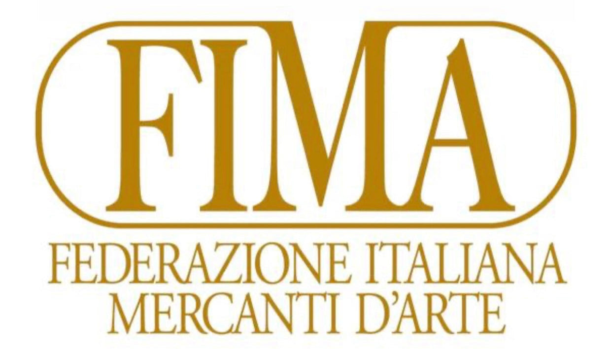 Piccola Consolle impero in mogano con fregi in bronzo dorato . Primi 800 restaurata