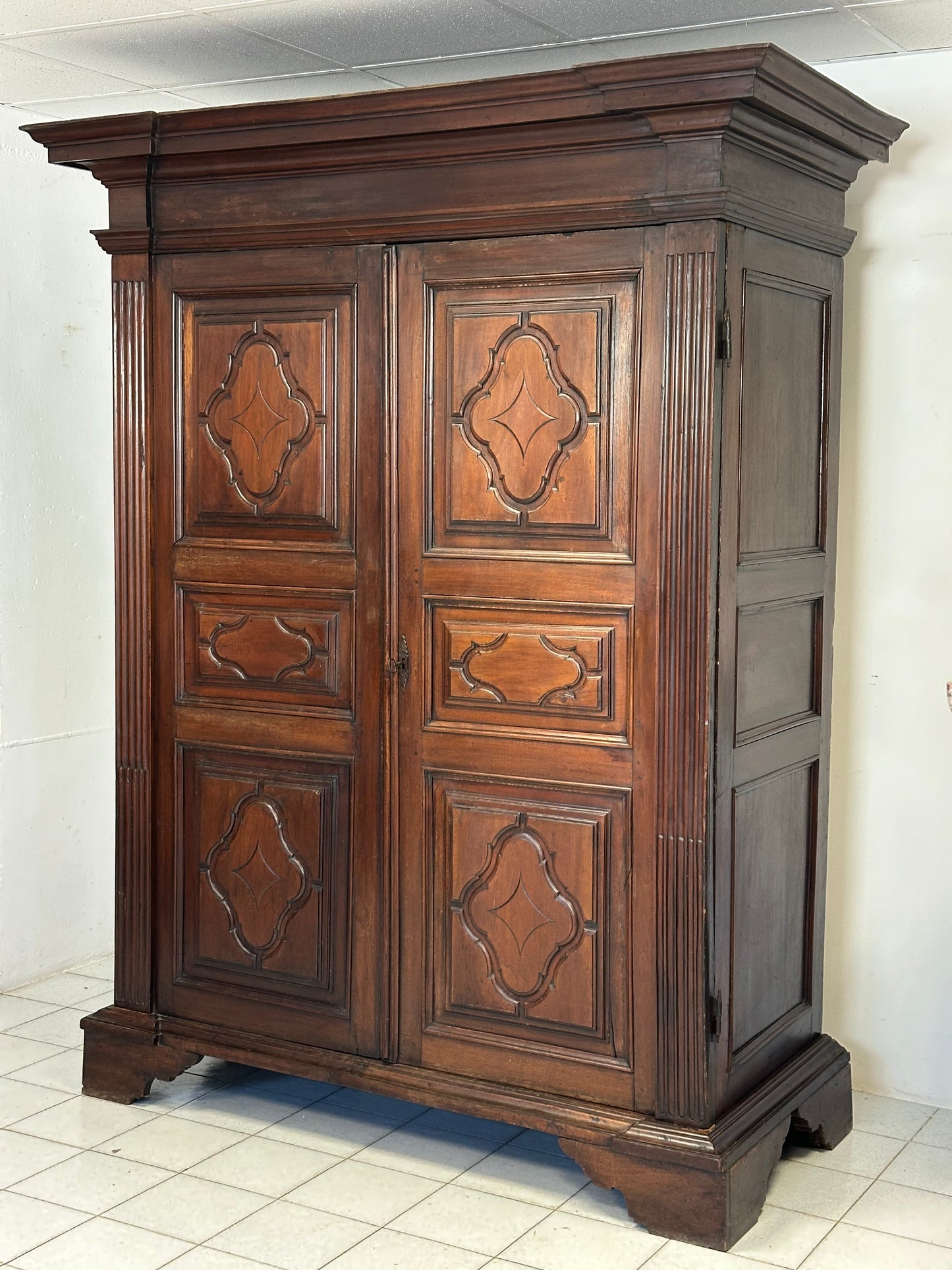Armadio Luigi XIV . Genova fine 600