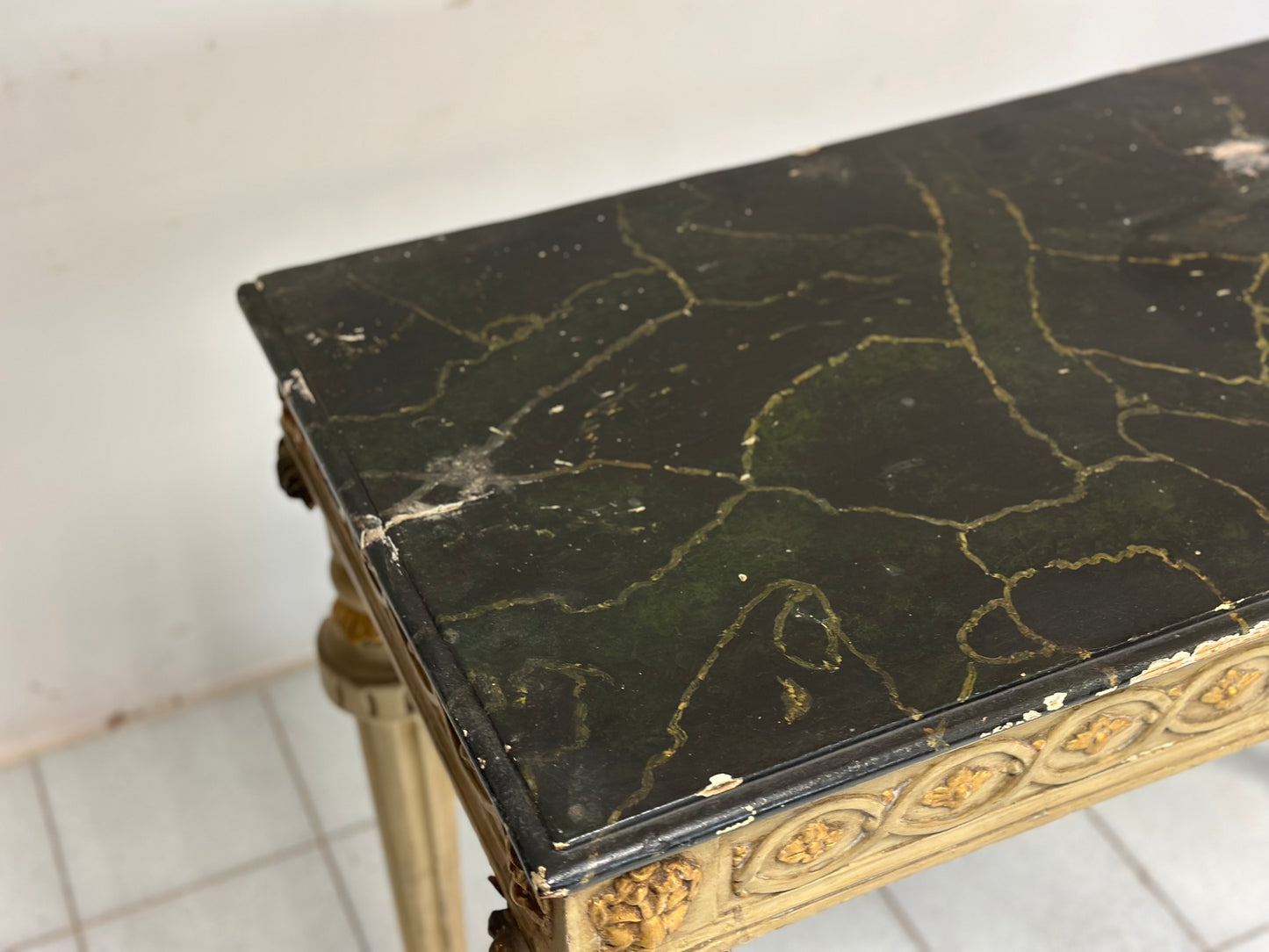 Consolles Luigi XIV in lacca e oro . Marche XVIII secolo