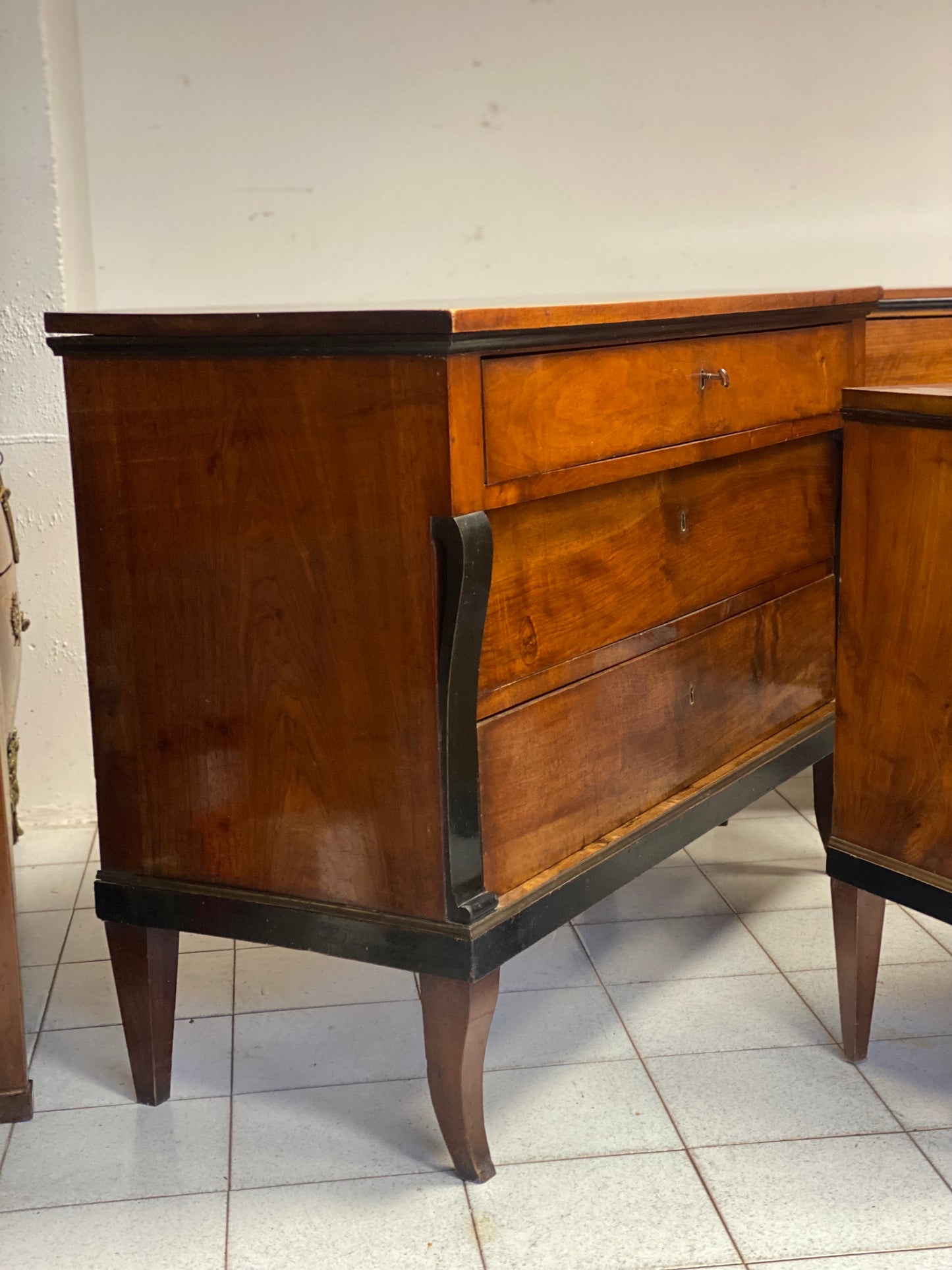 Pair of chests of drawers with bedside tables. City of Verona. First Empire, early 19th century