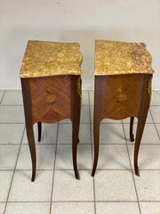 Coppia di comodini napoleone III bombati lastronati bois de rose fine XIX / XX secolo