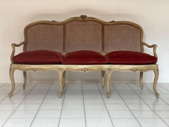 Divano tre posti laccato e dipinto . XIX secolo