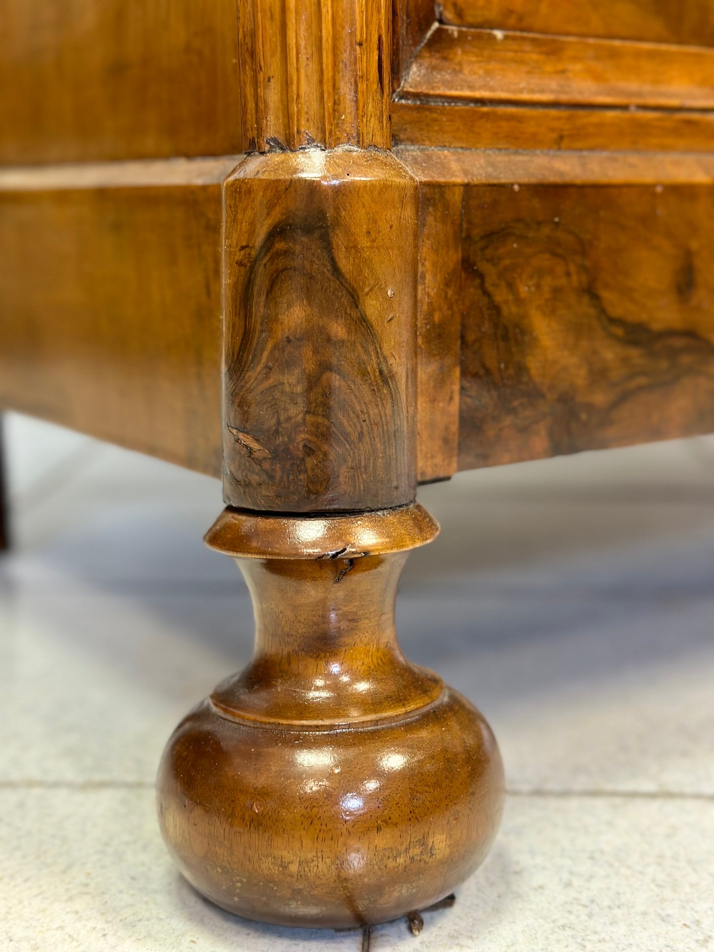Lombard showcase Charles X. 19th century. Restoration carried out