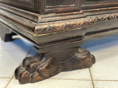 Cassapanca nobiliare rinascimentale. Verona inizio XVII secolo