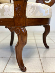 Poltrona in noce Carlo X . Inizio XIX secolo ( restaurata )