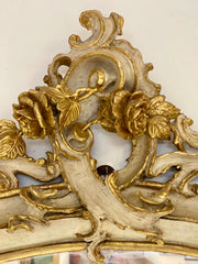 Specchiera lombarda in lacca e oro . Inizio XIX secolo 156 x 115