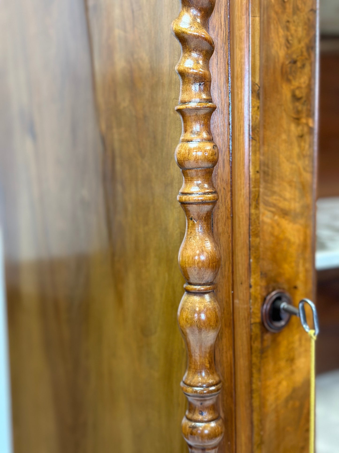 Lombard showcase Charles X. 19th century. Restoration carried out