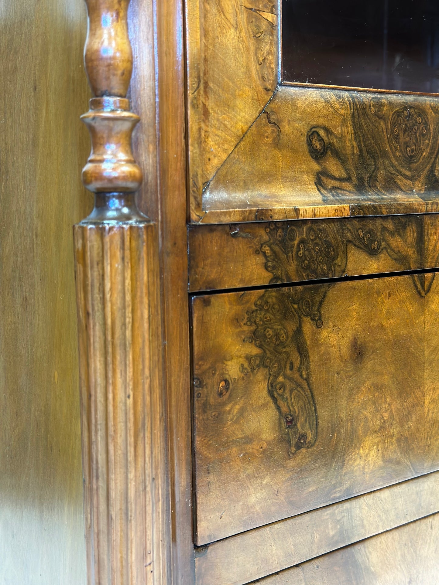 Lombard showcase Charles X. 19th century. Restoration carried out