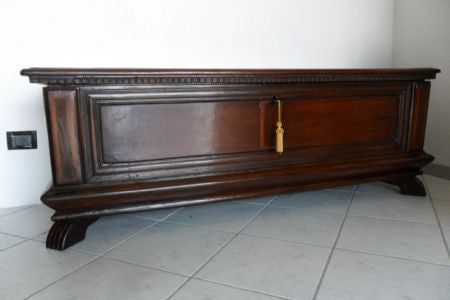 Cassapanca Emiliana XVI secolo