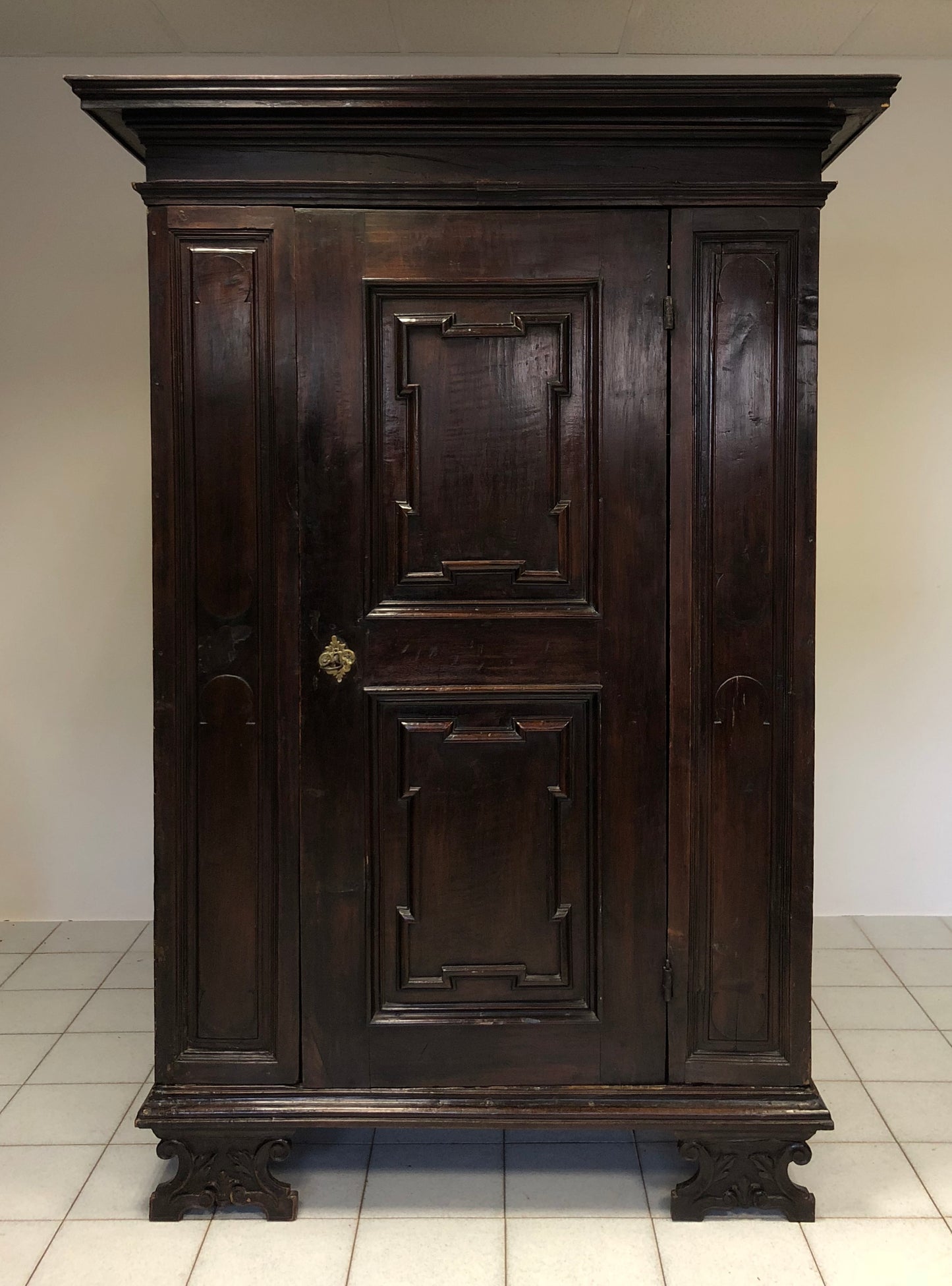 Lombard cabinet. 17th century