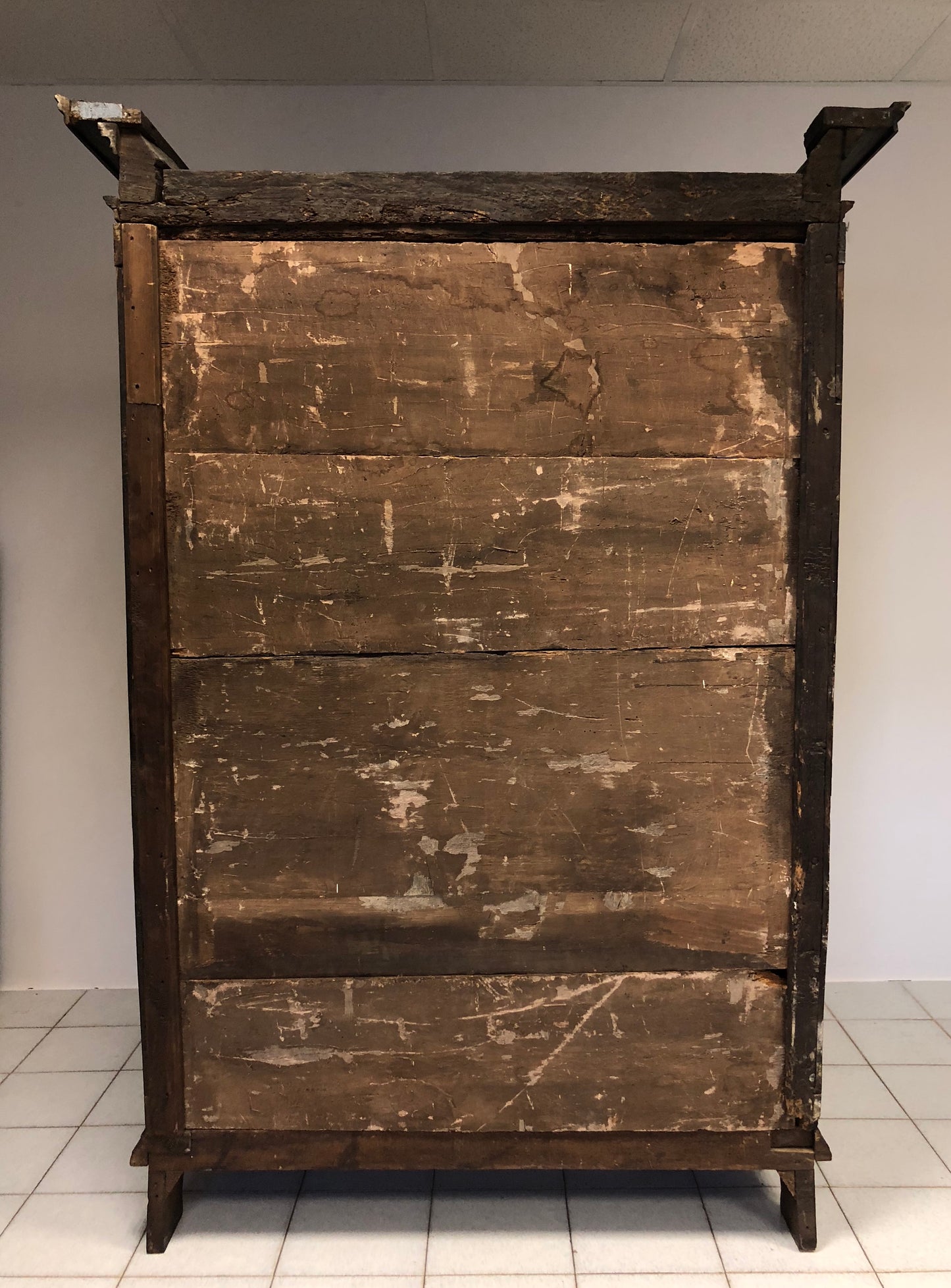 Lombard cabinet. 17th century