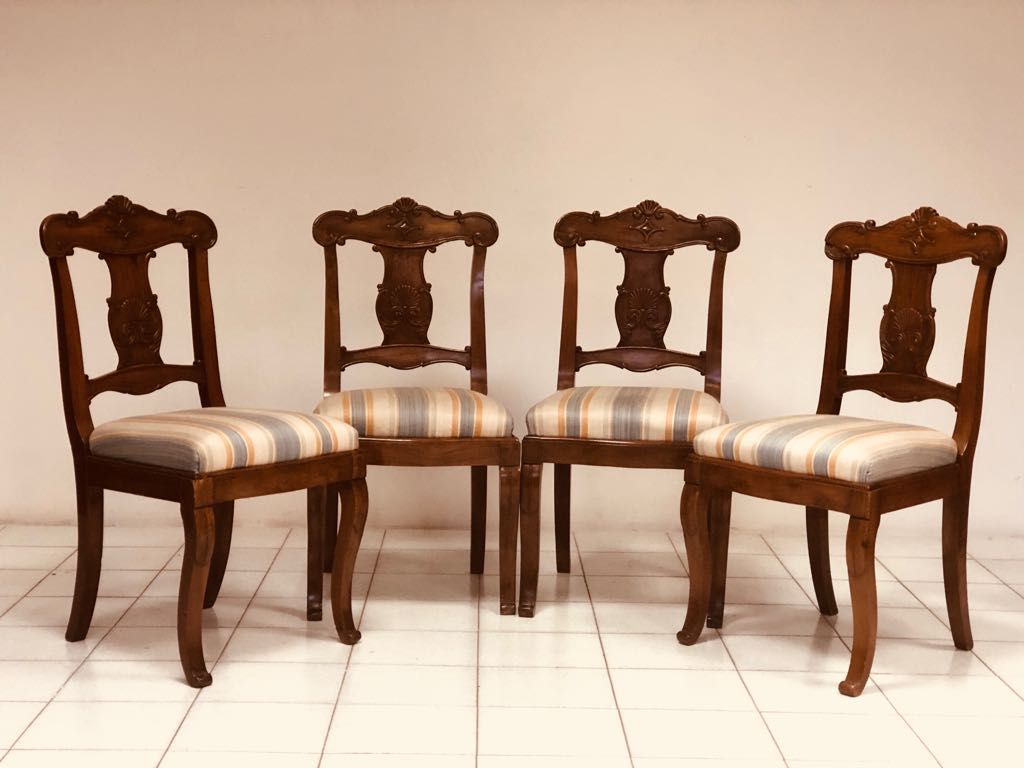 Four Lombard walnut chairs from the Charles X era