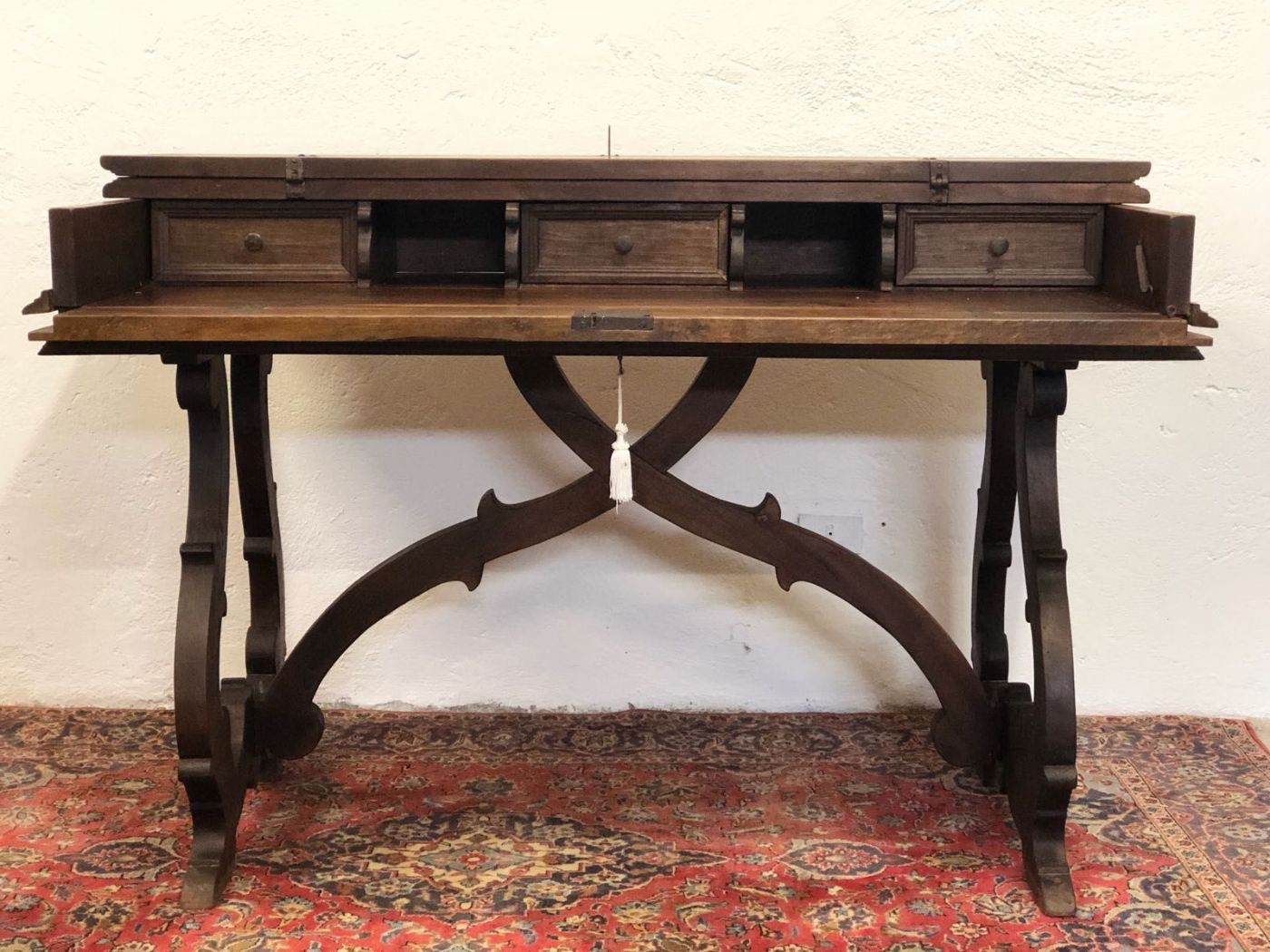 San Filippo walnut desk. 18th century
