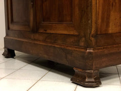 Credenza in noce e radica di noce