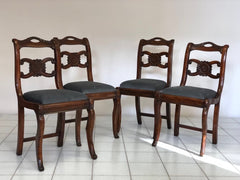 Gruppo di quattro sedie Lombarde in noce Carlo X