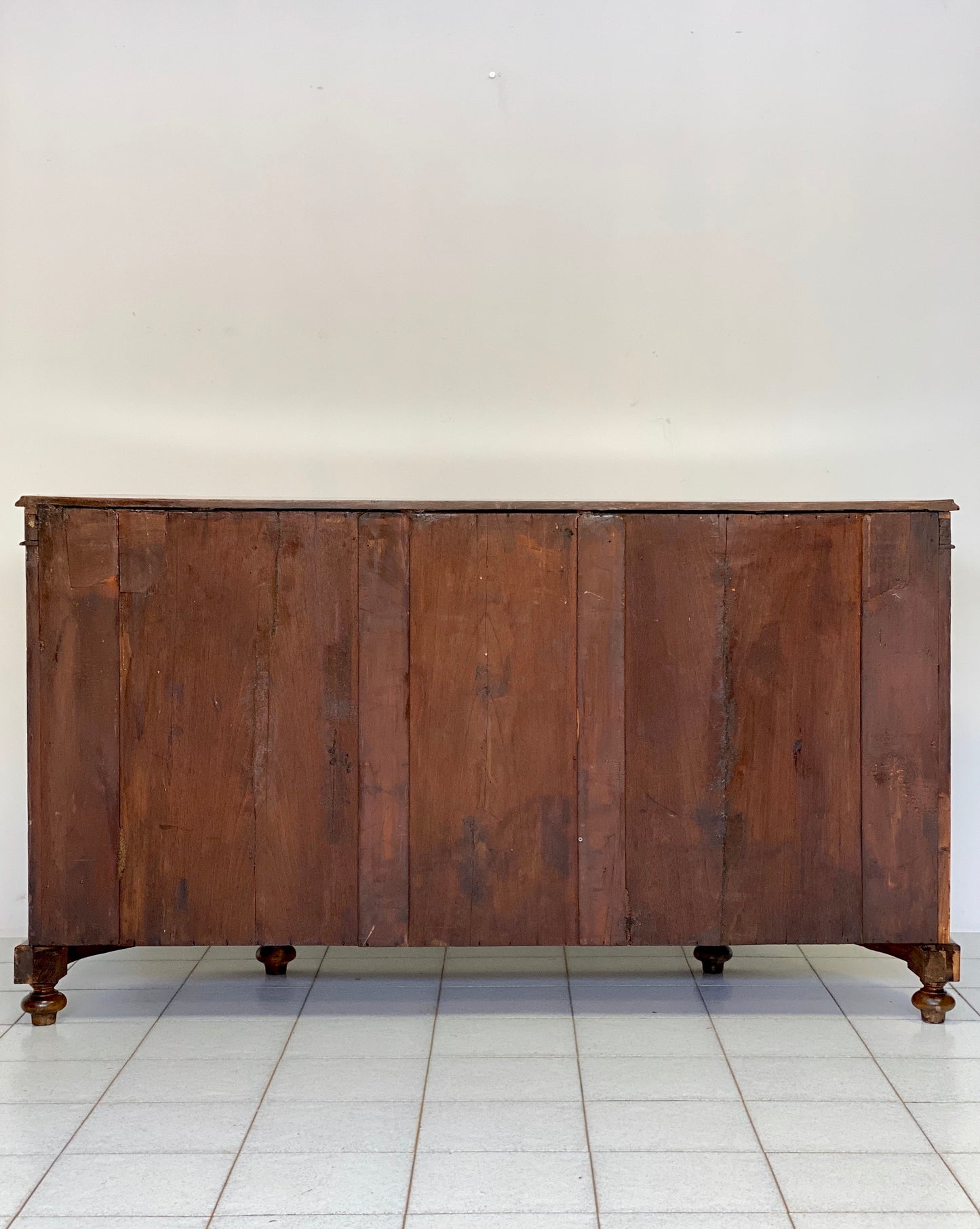 Walnut burl sideboard. England 19th century (restored)