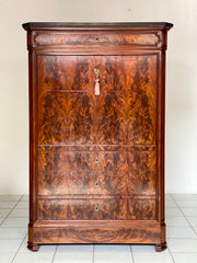 Secretaire in piuma di mogano . Metà XIX secolo ( restaurato)